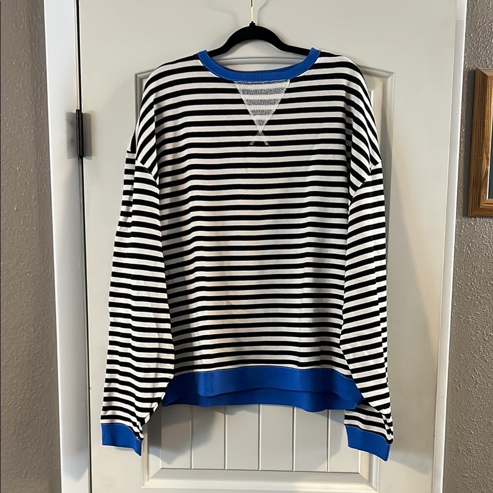 NWOT Free People Classic Crewneck